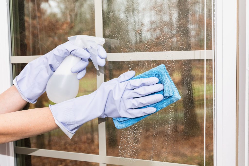 Window & Glass Cleaning