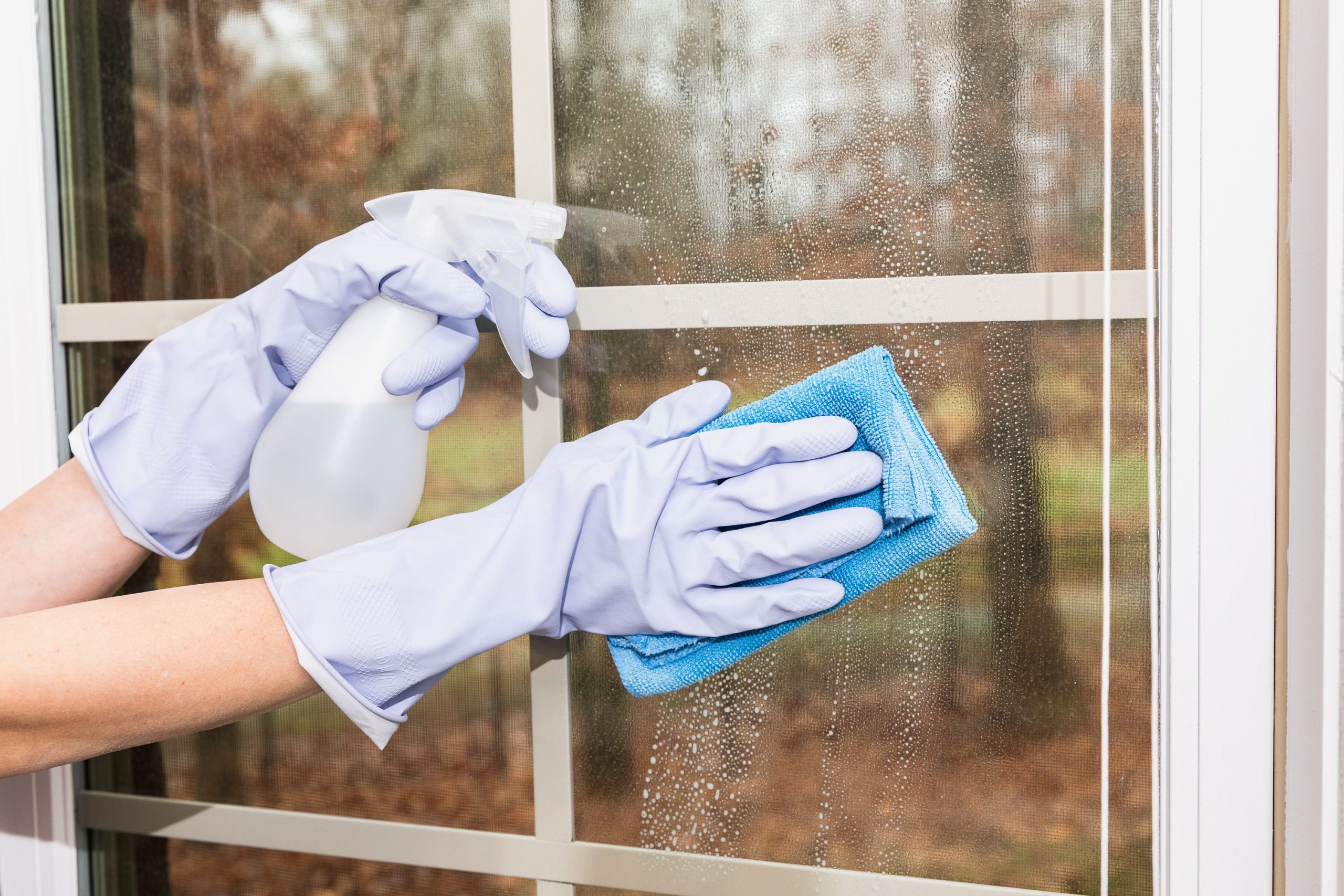 Window & Glass Cleaning Window & Glass Cleaning